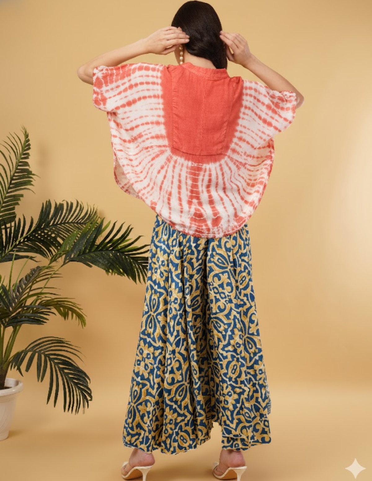 Amy Garnet Embroidered Tie Dye Short Poncho Kaftan Relax Fit